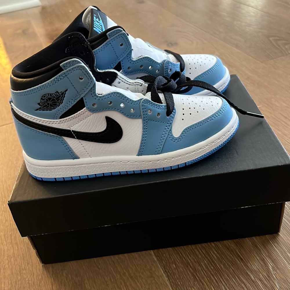 NEW switch tags Jordan 1 Retro High OG